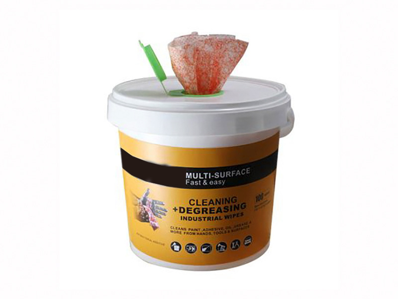Industrial cleaning wipes