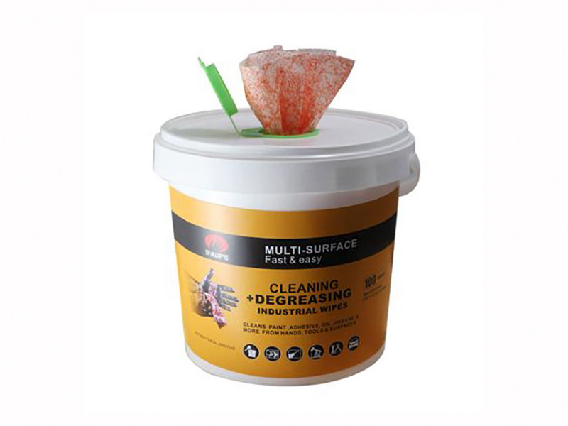 Industrial cleaning wipes